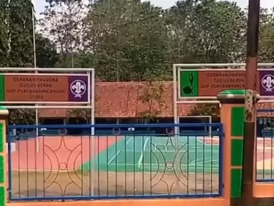 Pagar Sekolah
